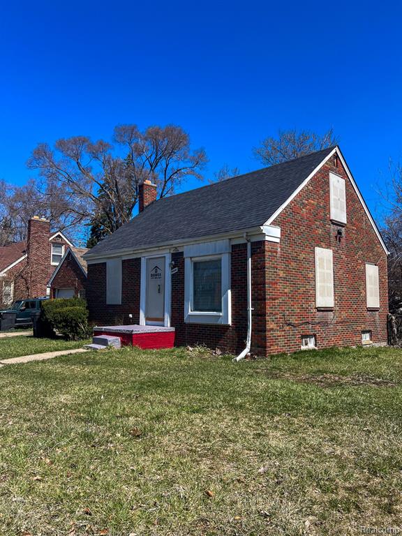 5900 CADIEUX Road, Detroit, MI 48224 — Photo 16