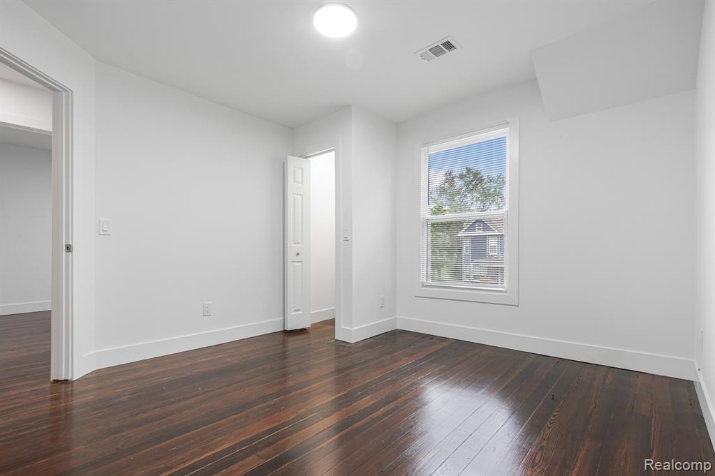 5442 Iroquois Street, Detroit, MI 48213 — Photo 21