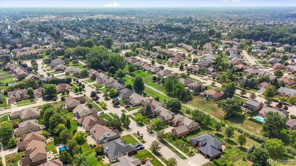 49366 Briar Pointe Dr. Drive, Macomb, MI 48044 — Photo 66
