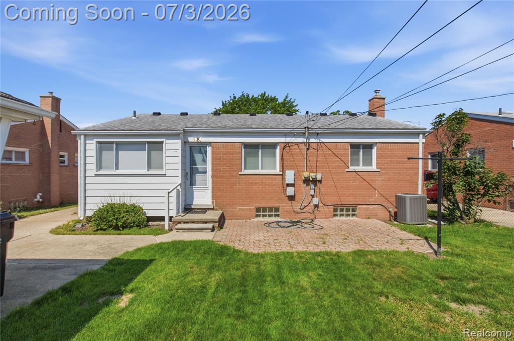 8516 Perrin Avenue, Westland, MI — Photo 39