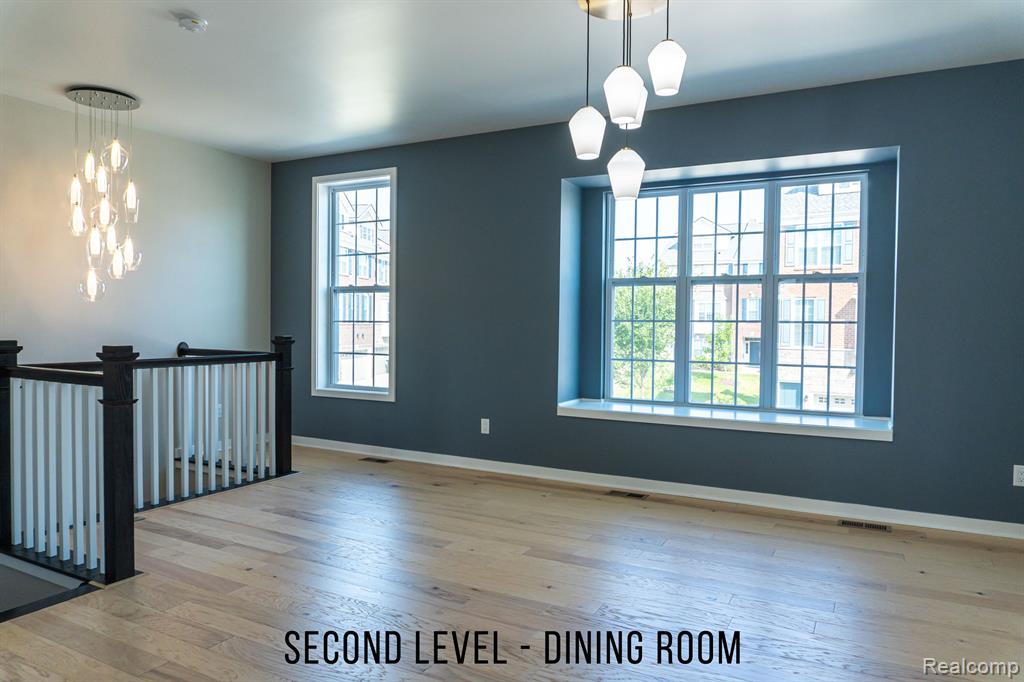 2836 RIDINGTON Road, Ann Arbor, MI 48105 — Photo 38