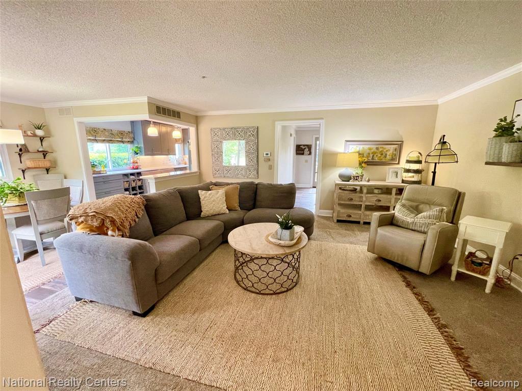 48104 COLONY FARM CIR, Plymouth, MI 48170 — Photo 14