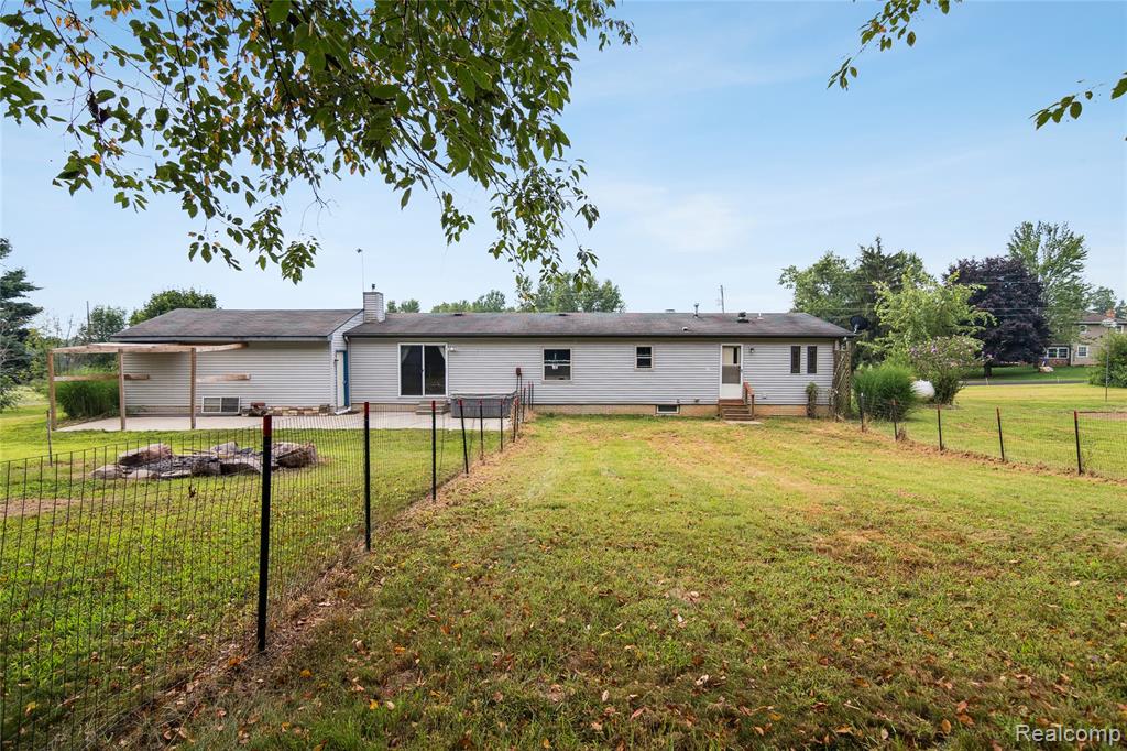 16424 N Rollin Highway, Addison, MI 49220 — Photo 20