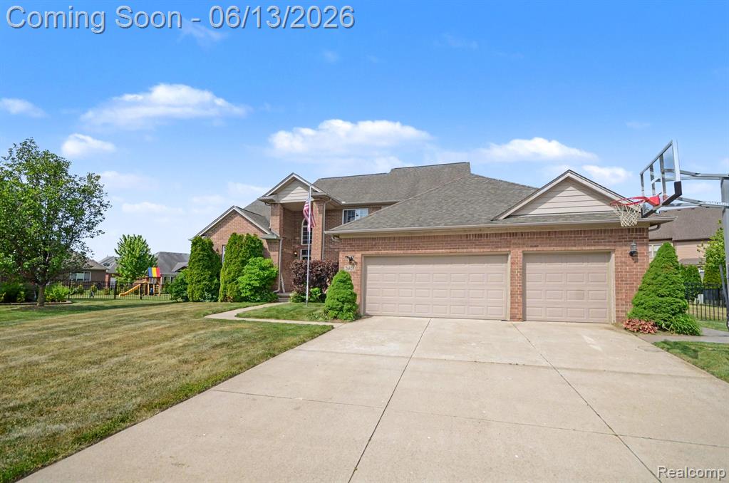 26820 Alderman Court, Harrison Township, MI — Photo 3