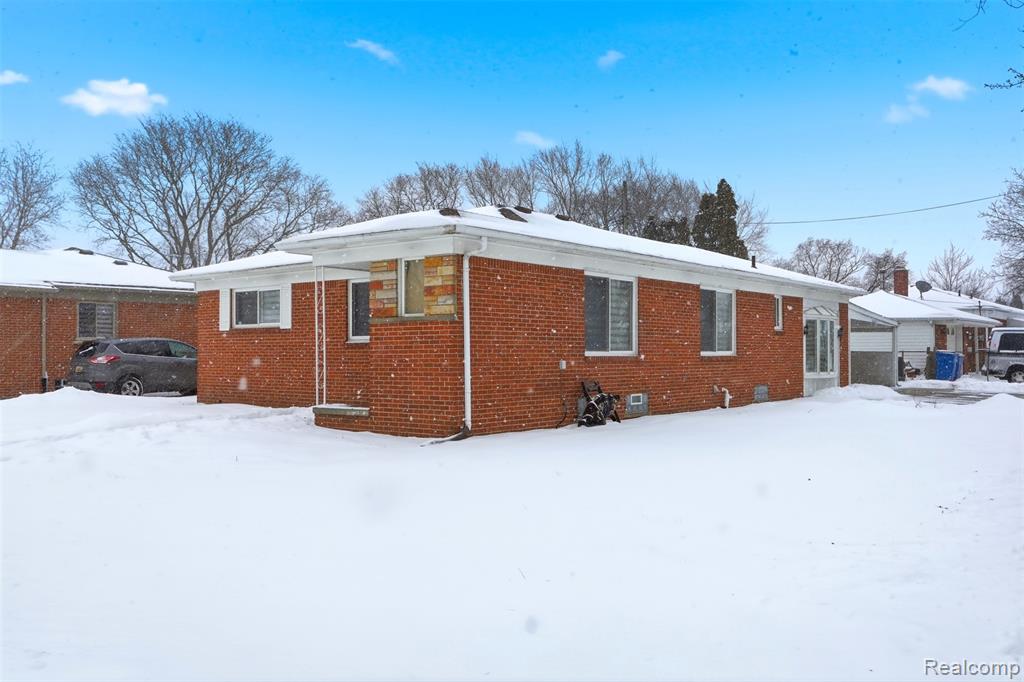25961 Warrington Street, Dearborn Heights, MI 48127 — front exterior