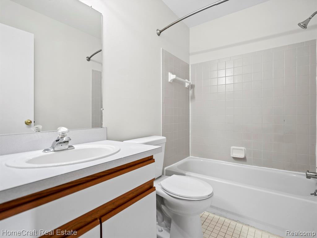 42740 LILLEY POINTE Drive, Canton, MI 48187 — Photo 18
