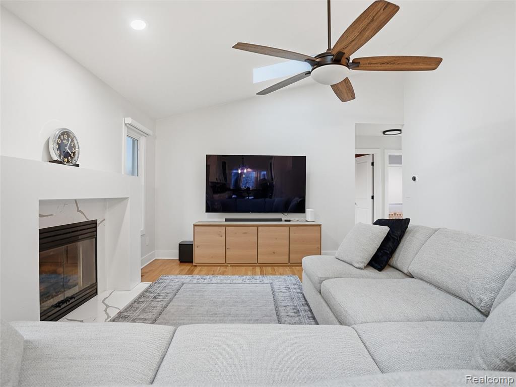 10754 Oxbow Lakeshore Drive, White Lake, MI — Photo 10