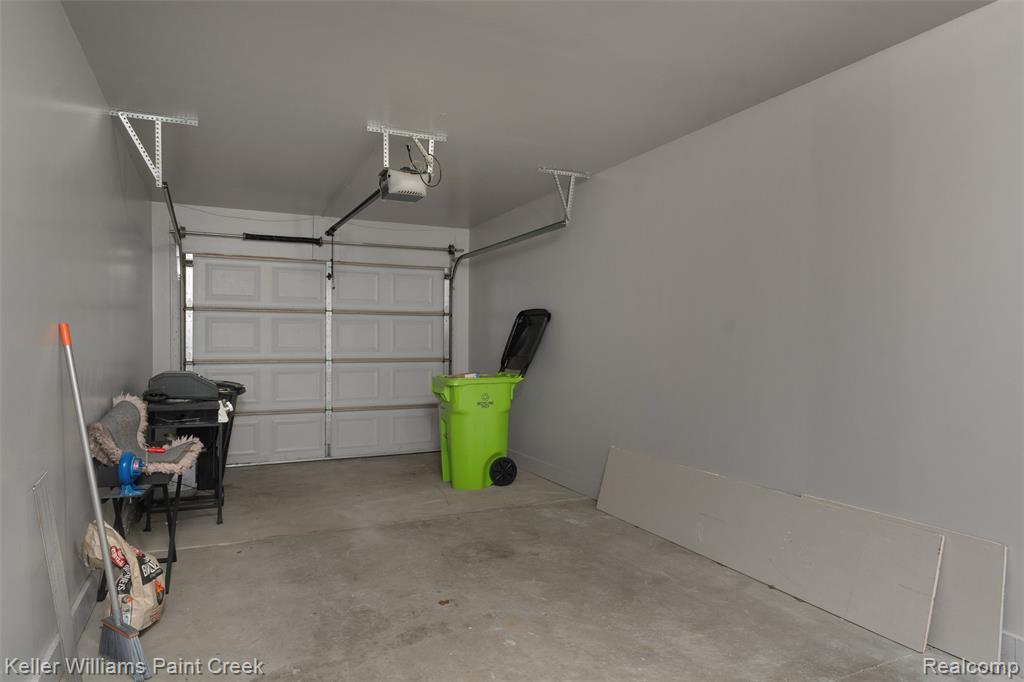 45542 Hidden View Court, Utica, MI 48315 — Photo 22