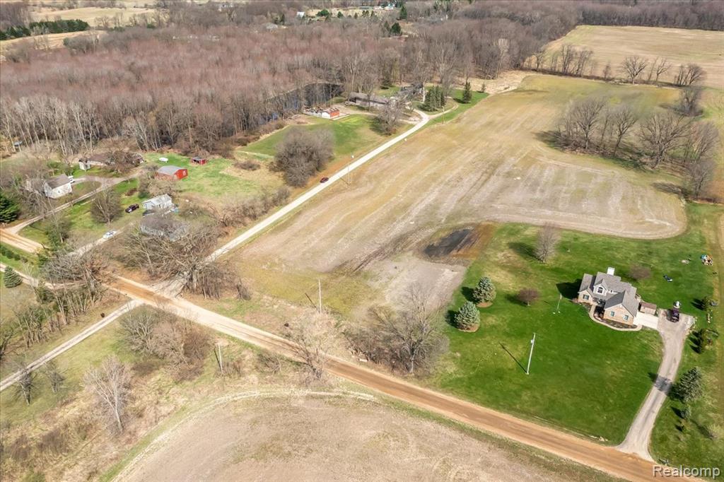 N Schrepfer Road, Howell, MI 48855 — Photo 5