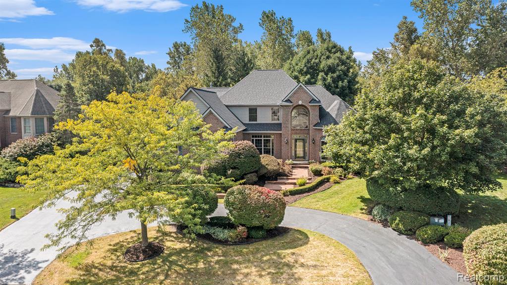 2115 Stonebridge Drive S, Ann Arbor, MI 48108 — front exterior