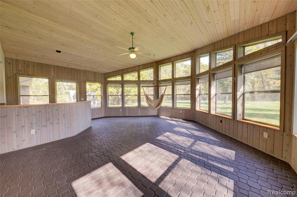 7603 Hamburg Road, Brighton, MI 48116 — Photo 28