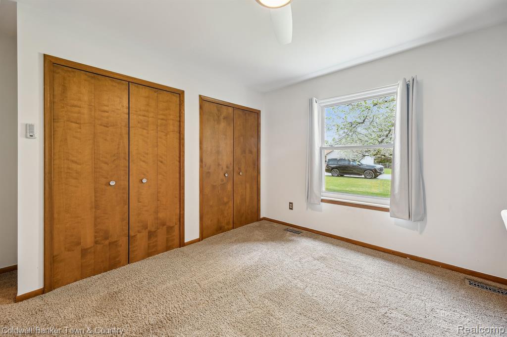9361 SUMMERLAND Drive, Whitmore Lake, MI 48189 — Photo 18