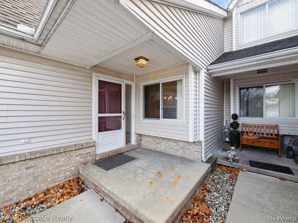 61011 EVERGREEN, South Lyon, MI 48178 — Photo 4