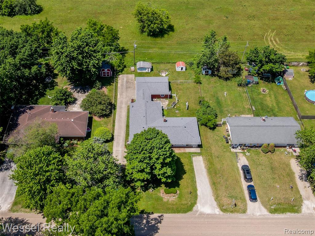 57121 OMO Road, Ray, MI — Photo 2