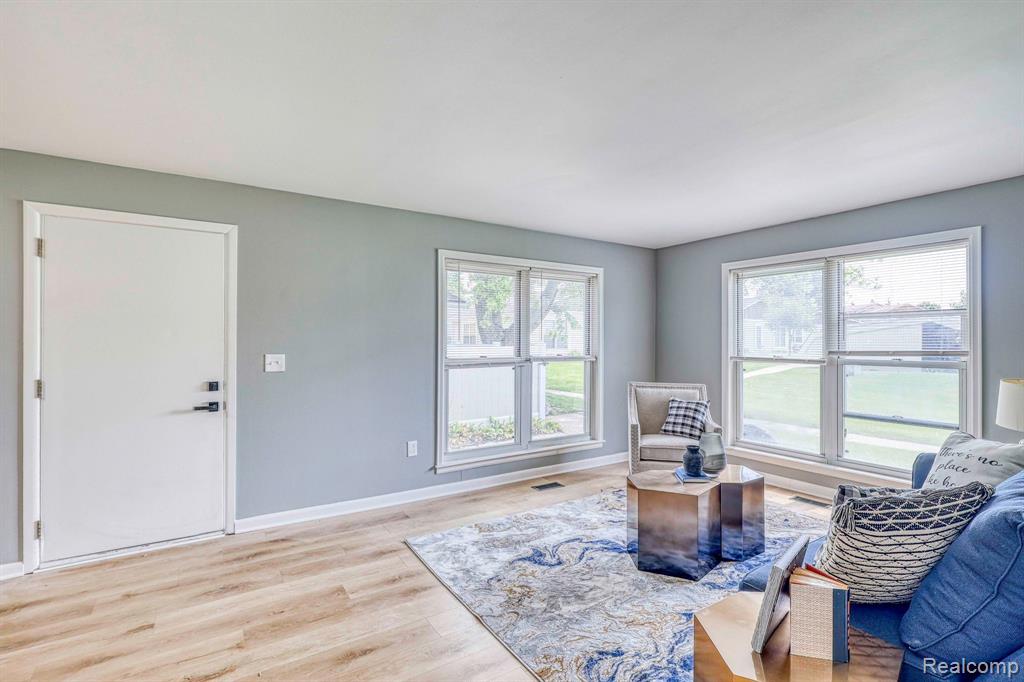22744 CORTES Street, Novi, MI — Photo 9