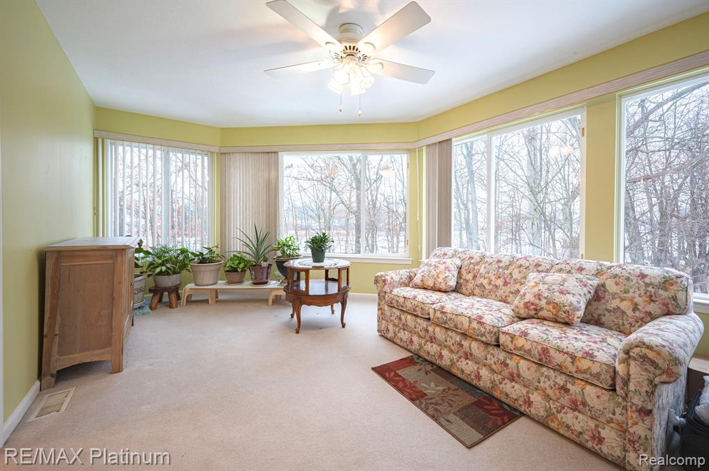 7567 Radcliffe, 55, Brighton, MI 48114 — Photo 11
