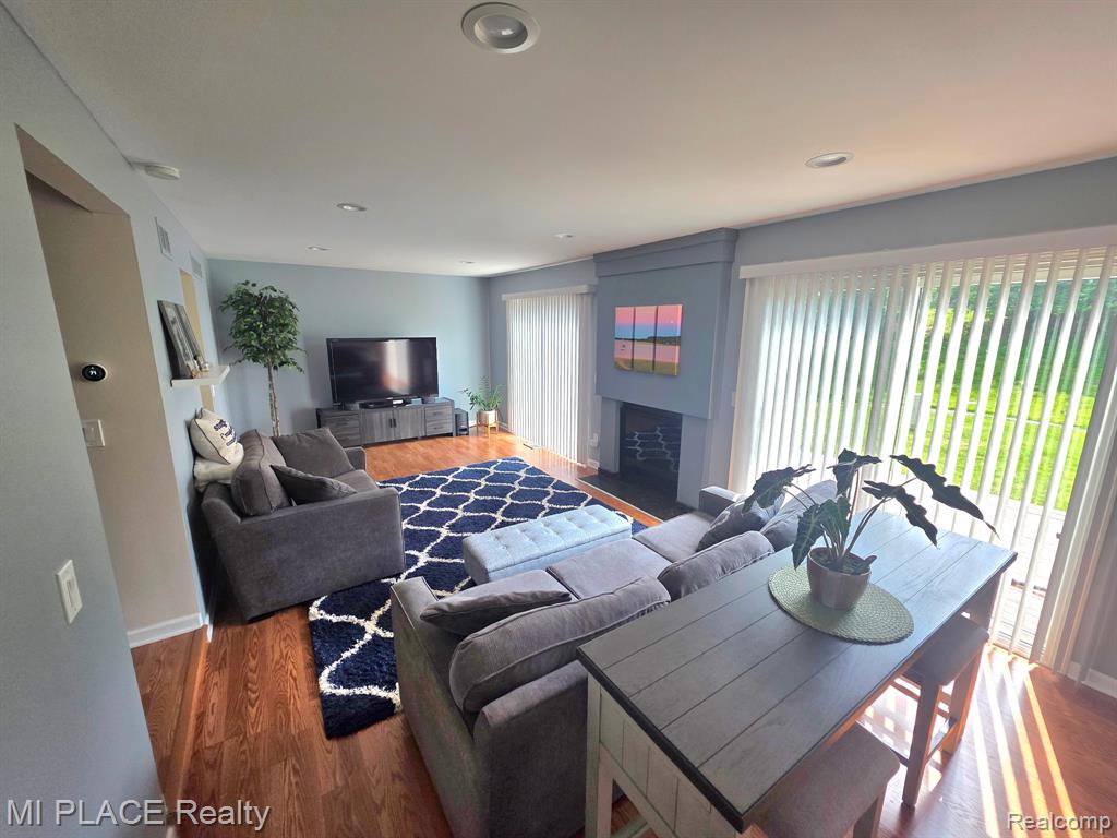 6220 Andrea Lane, West Bloomfield, MI — Photo 5