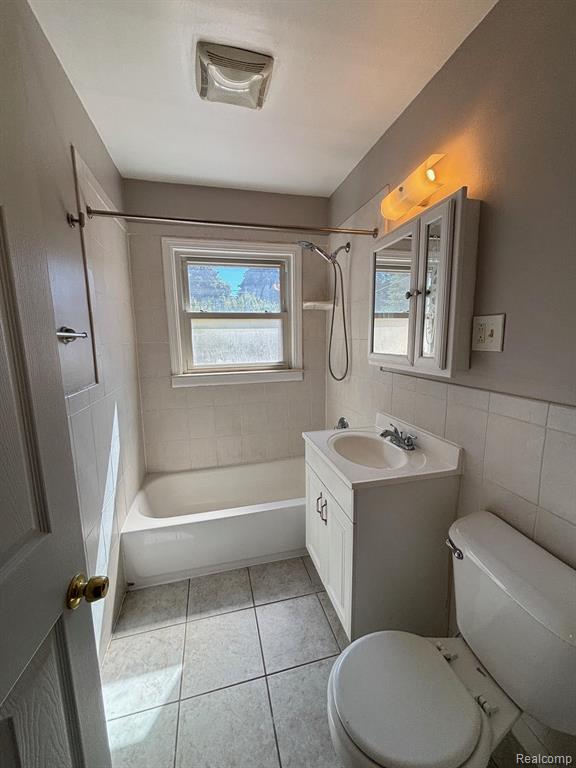 701 W BRICKLEY Avenue, Hazel Park, MI 48030 — Photo 14