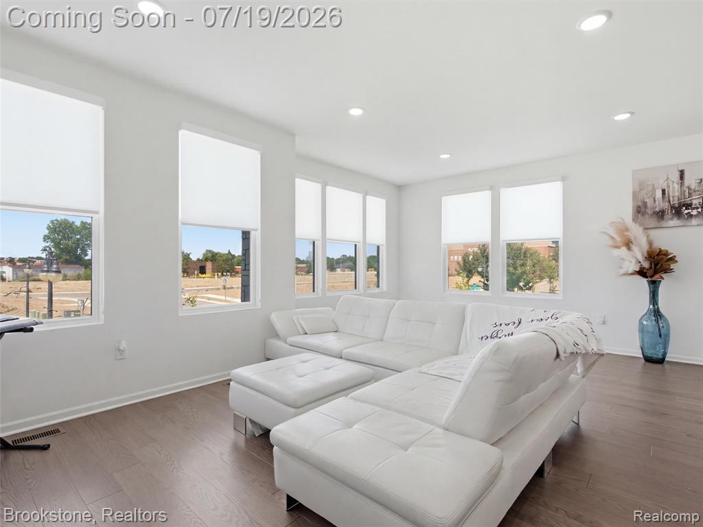 43160 Atwood Avenue, Novi, MI — Photo 14