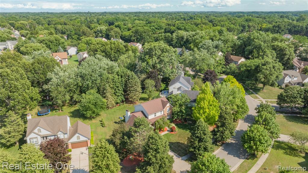 7570 Greenway Lane, West Bloomfield, MI 48324 — Photo 76