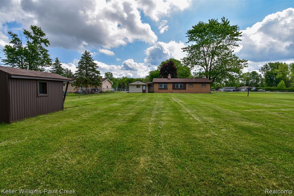 9316 EAST Road, Burt, MI 48417 — Photo 33