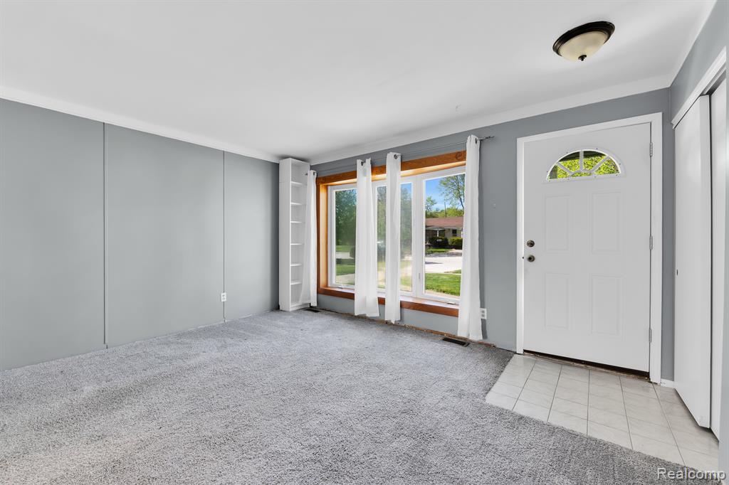 4640 ARDEN Avenue, Warren, MI 48092 — Photo 9