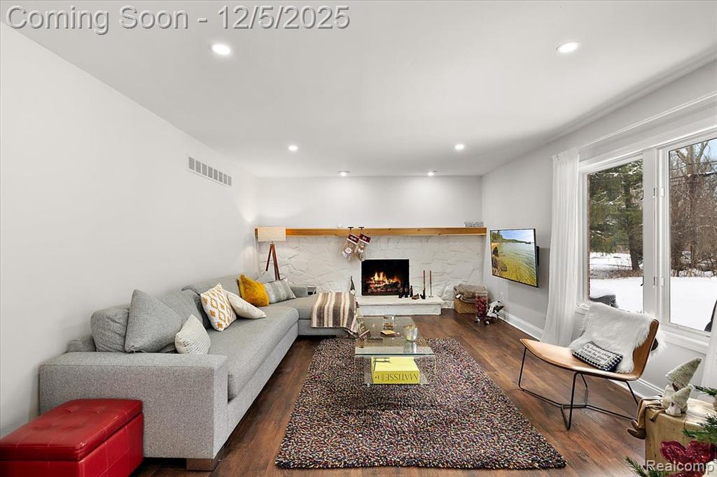 21622 Riverview Drive, Beverly Hills, MI 48025 — Photo 14