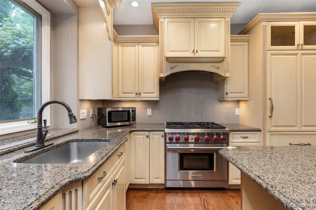 8035 High Point Trail, White Lake, MI — Photo 19