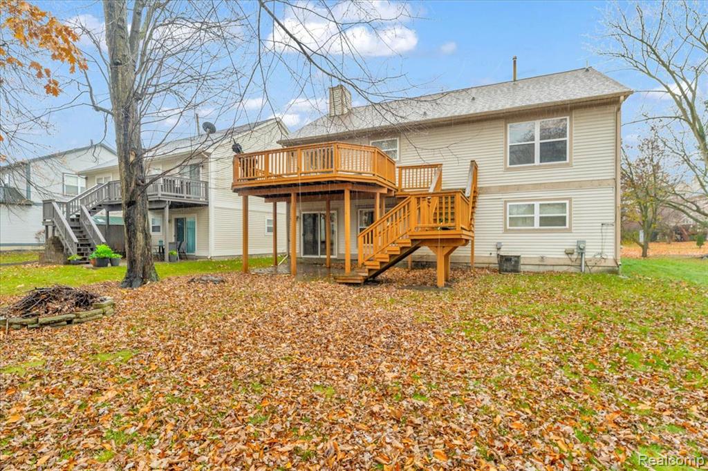 845 Canter Lane, Auburn Hills, MI 48326 — Photo 32