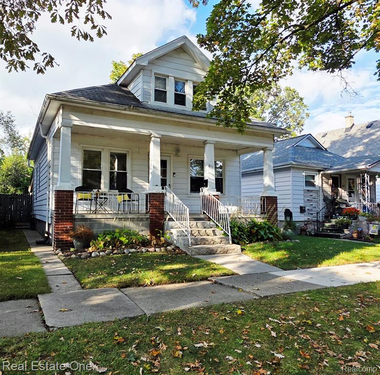 611 E Bernhard Avenue, Hazel Park, MI 48030 — front exterior