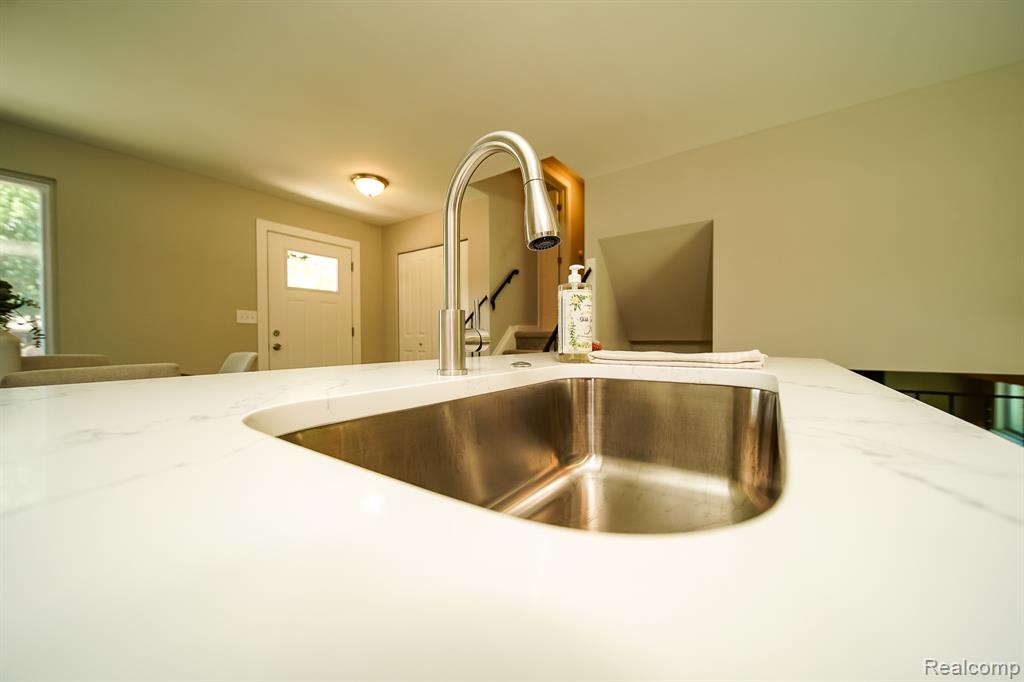 48297 Mallard Drive, New Baltimore, MI 48047 — Photo 23