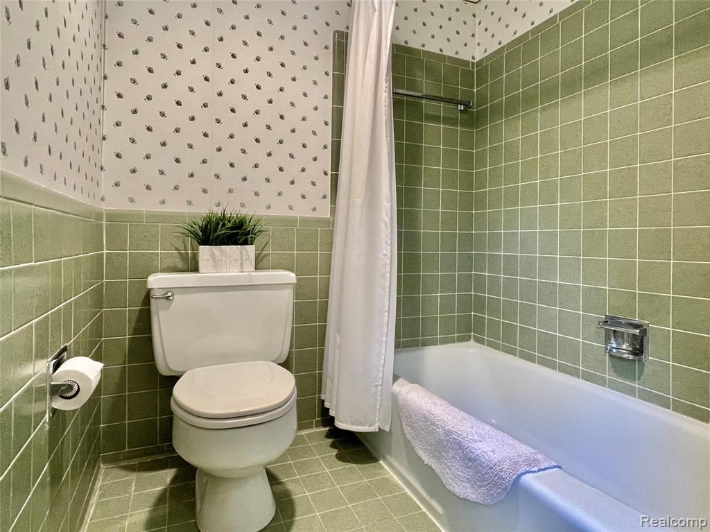 5962 Oakland Valley Drive, Rochester, MI 48306 — Photo 28