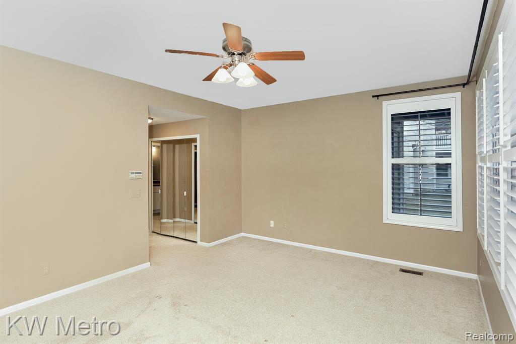 516 NEWBURNE POINTE, Bloomfield Hills, MI 48304 — Photo 21