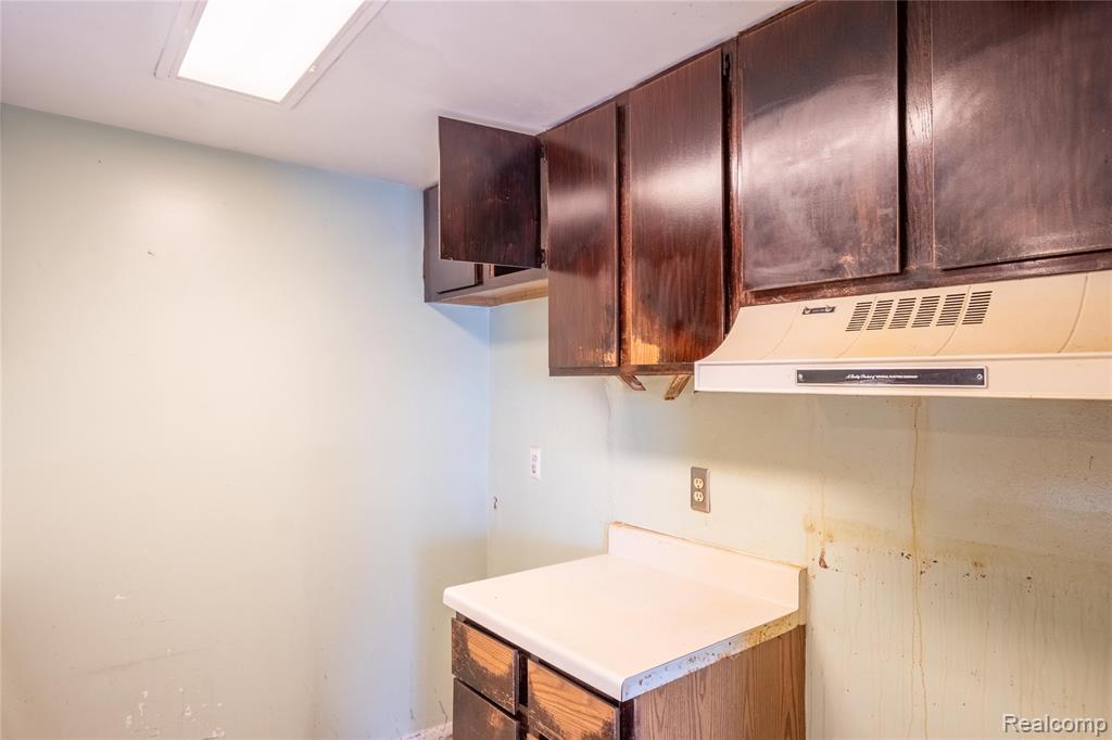 1476 W Chateau Vert Street, Ypsilanti, MI 48197 — Photo 10
