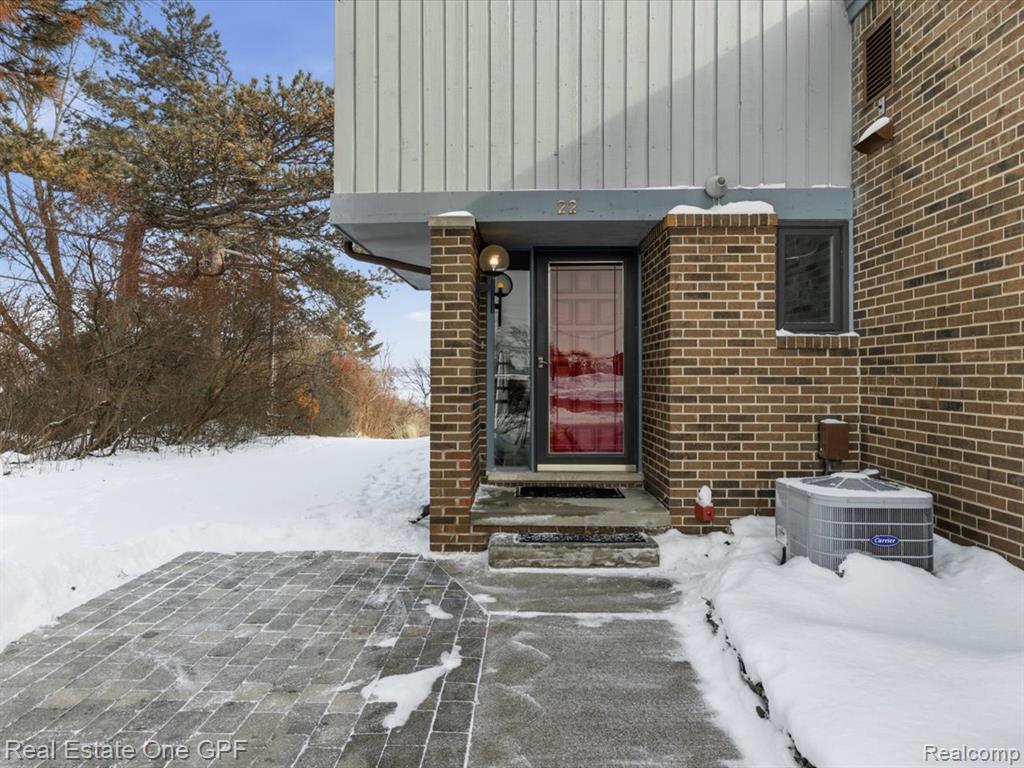 1715 River Road, 22, St. Clair, MI 48079 — Photo 9