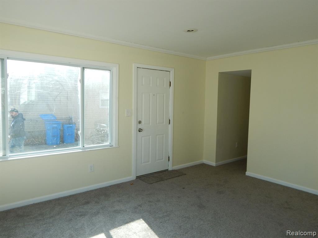 6868 Norborne Avenue, Dearborn Heights, MI 48127 — Photo 11
