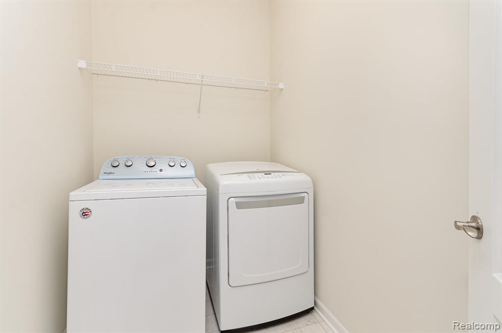 4000 Ashdale Way, Clarkston, MI 48348 — Photo 15