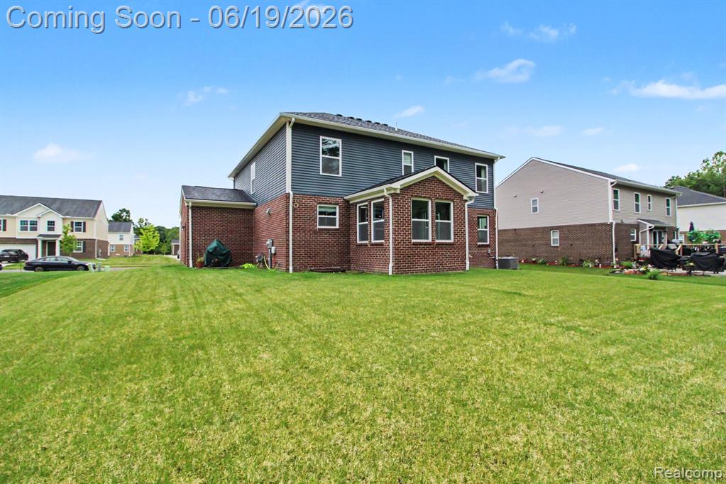 14502 Laurelwood Drive, Belleville, MI 48111 — Photo 31