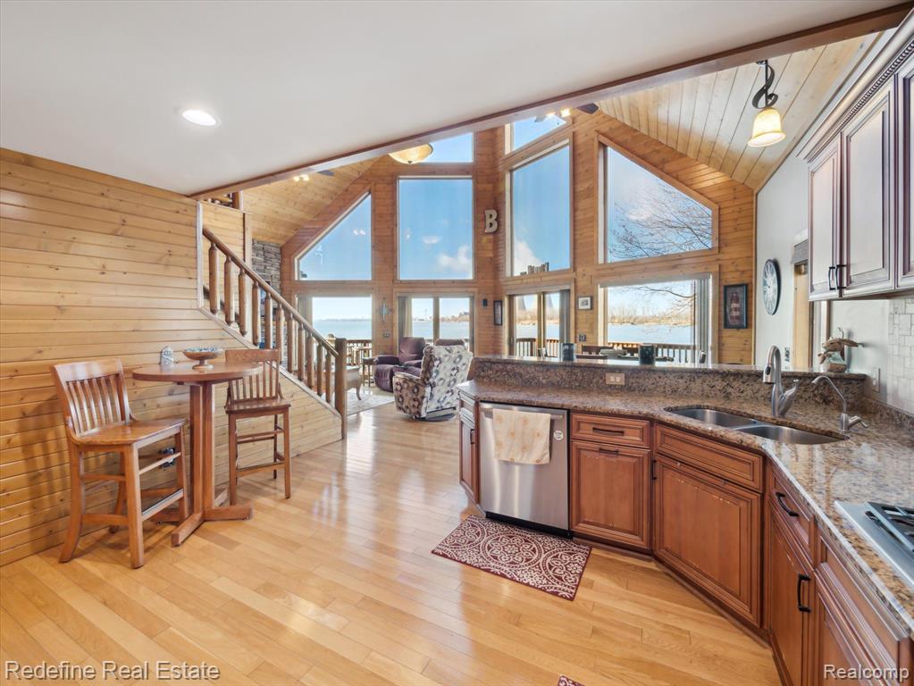 6730 Lakeshore Drive, Newport, MI 48166 — Photo 15