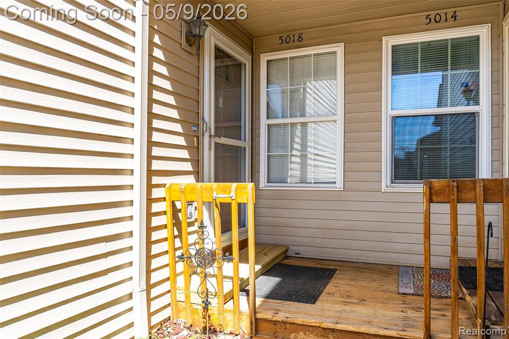 5018 Harbor Oak Drive, Waterford, MI 48329 — Photo 7