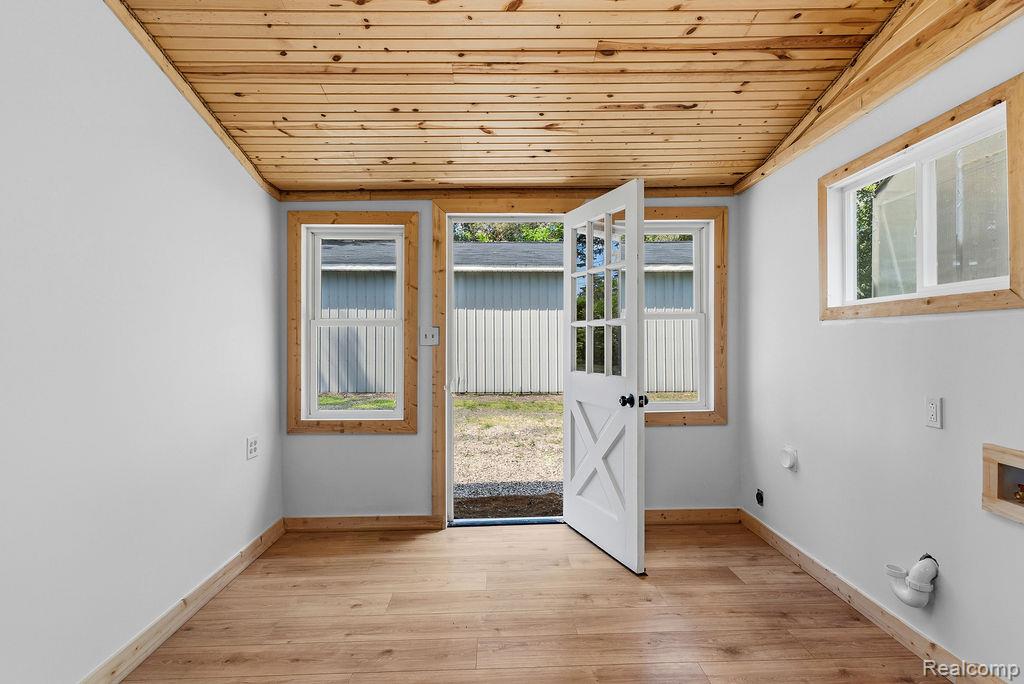 6256 Turner Road, Flushing, MI 48433 — Photo 7