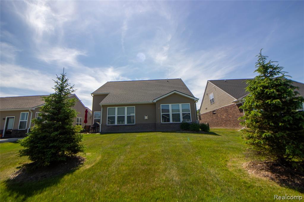 4897 Mayer St, Canton, MI 48188 — Photo 12
