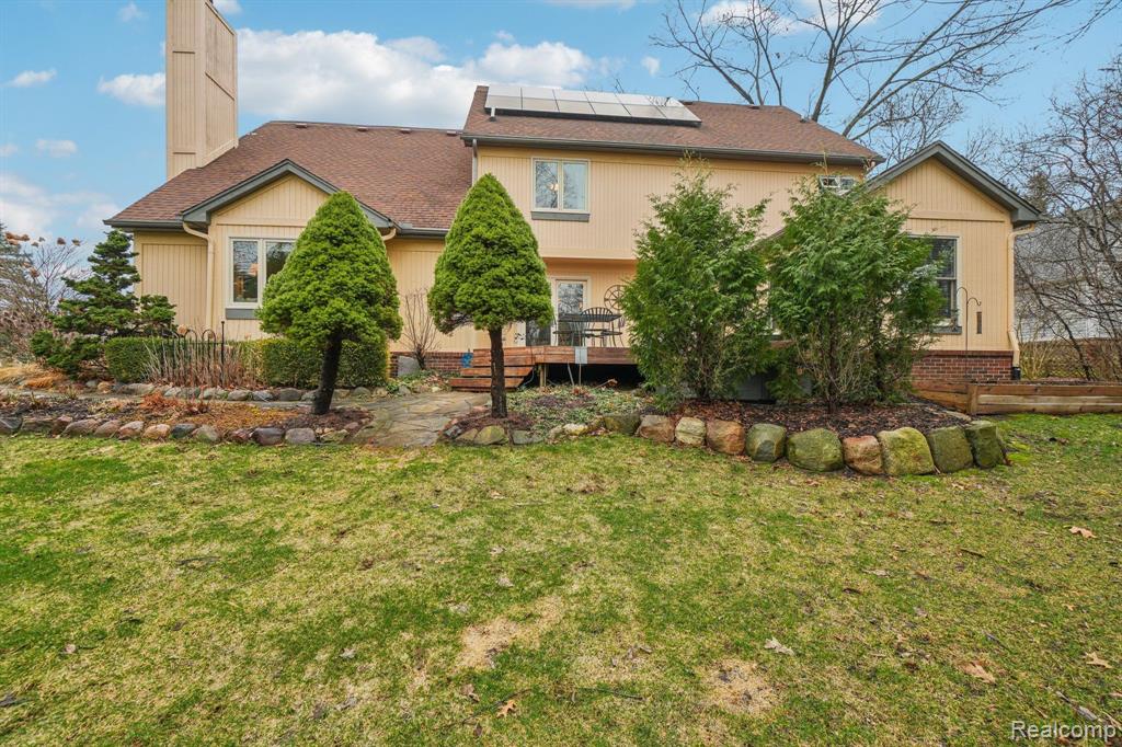 6847 HUBBARD Circle, Clarkston, MI 48348 — Photo 42