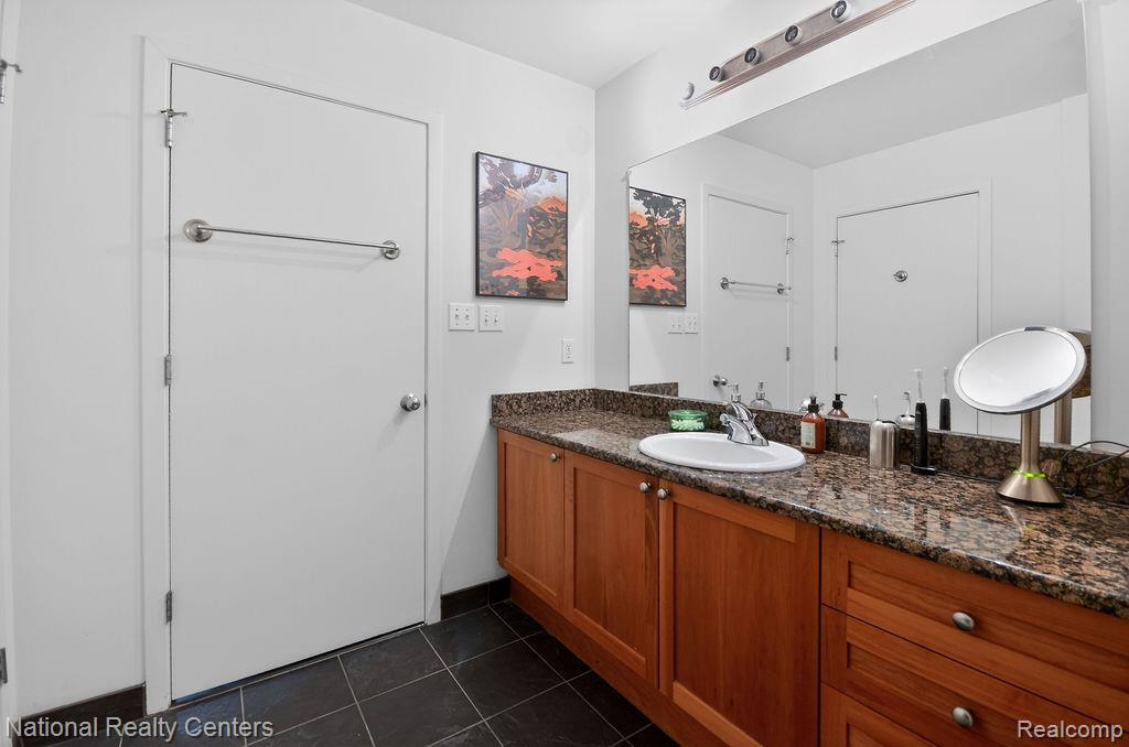 200 River Place Drive, 23, Detroit, MI 48207 — Photo 20