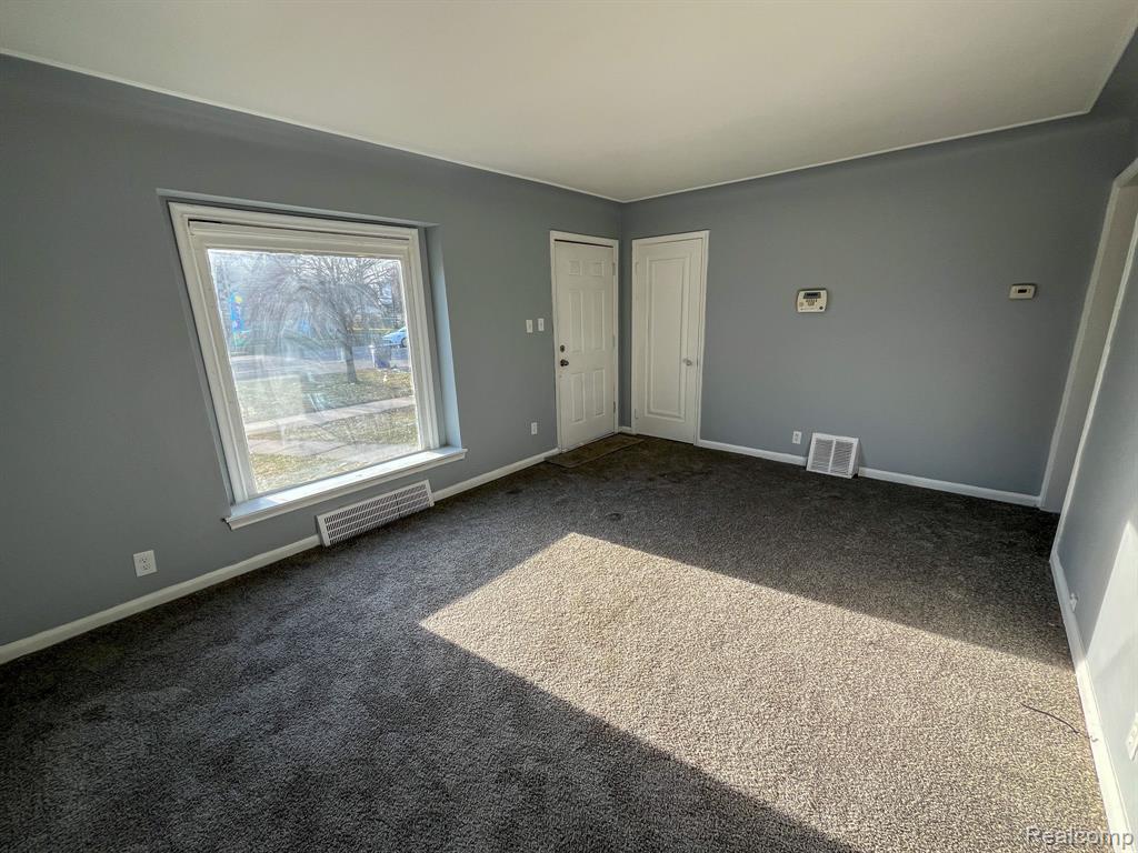 5900 CADIEUX Road, Detroit, MI 48224 — Photo 6