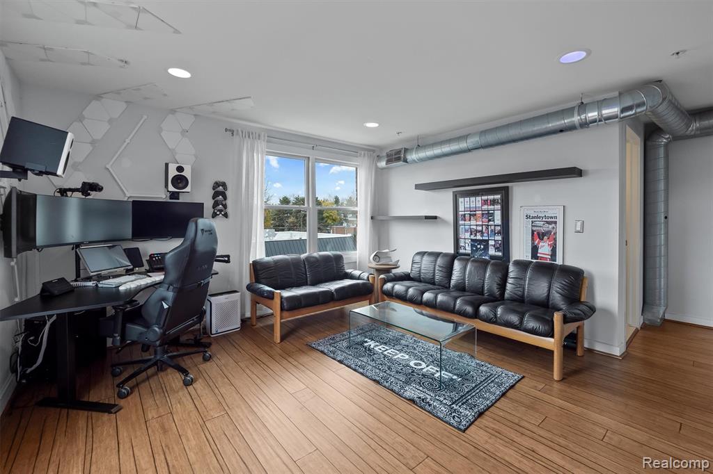 670 W 11 Mile Road, Royal Oak, MI 48067 — Photo 26