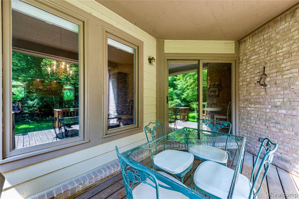 6760 Oyster Cove, West Bloomfield, MI 48323 — Photo 26
