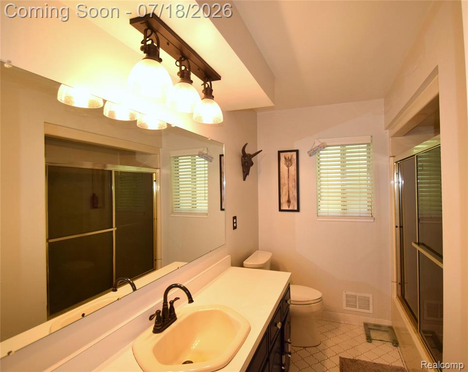 53620 Odilon Ave Odilon Avenue, Shelby Twp, MI 48316 — Photo 14