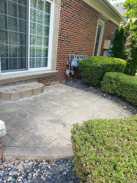 1638 E LAKEVIEW Lane, Canton, MI 48187 — Photo 25