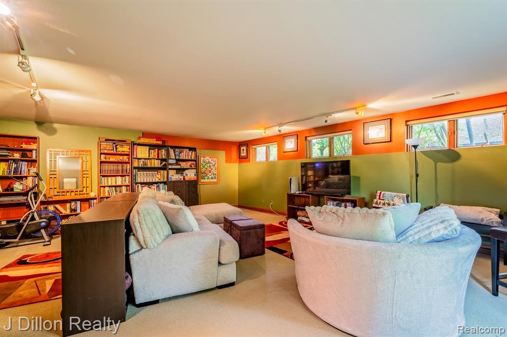 7250 Fosdick Road, Saline, MI 48176 — Photo 37